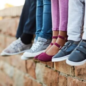 CHILDRENS SHOES, RUNNERS AND SANDALS