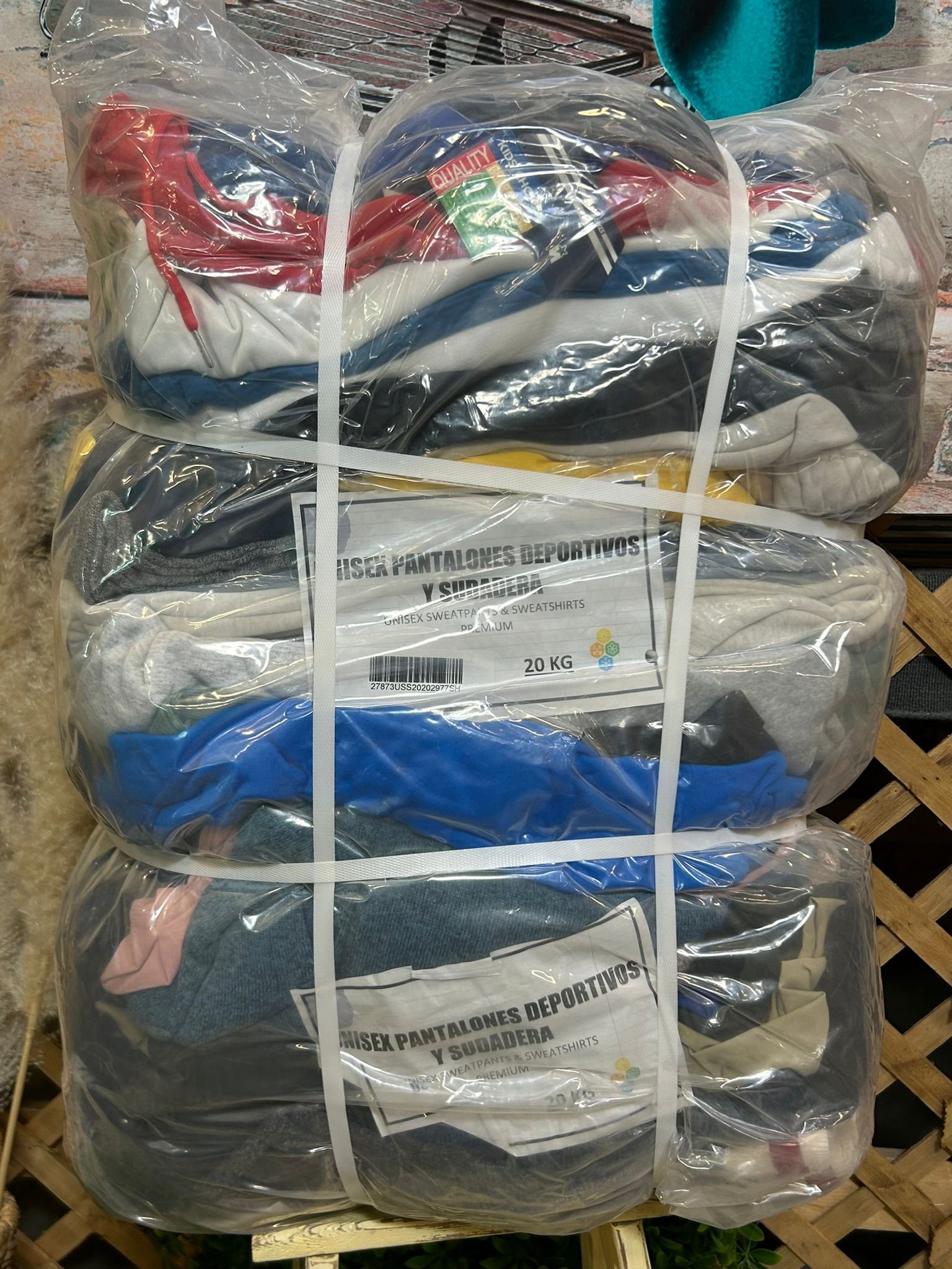 UNISEX SWEATSHIRTS & PANTS - PREMIUM - Image 5