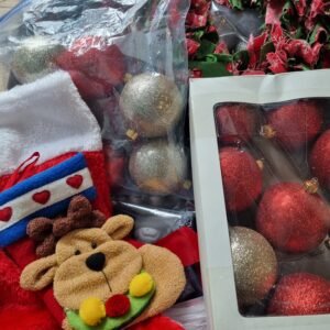 CHRISTMAS DECOR & DECORATIONS -137