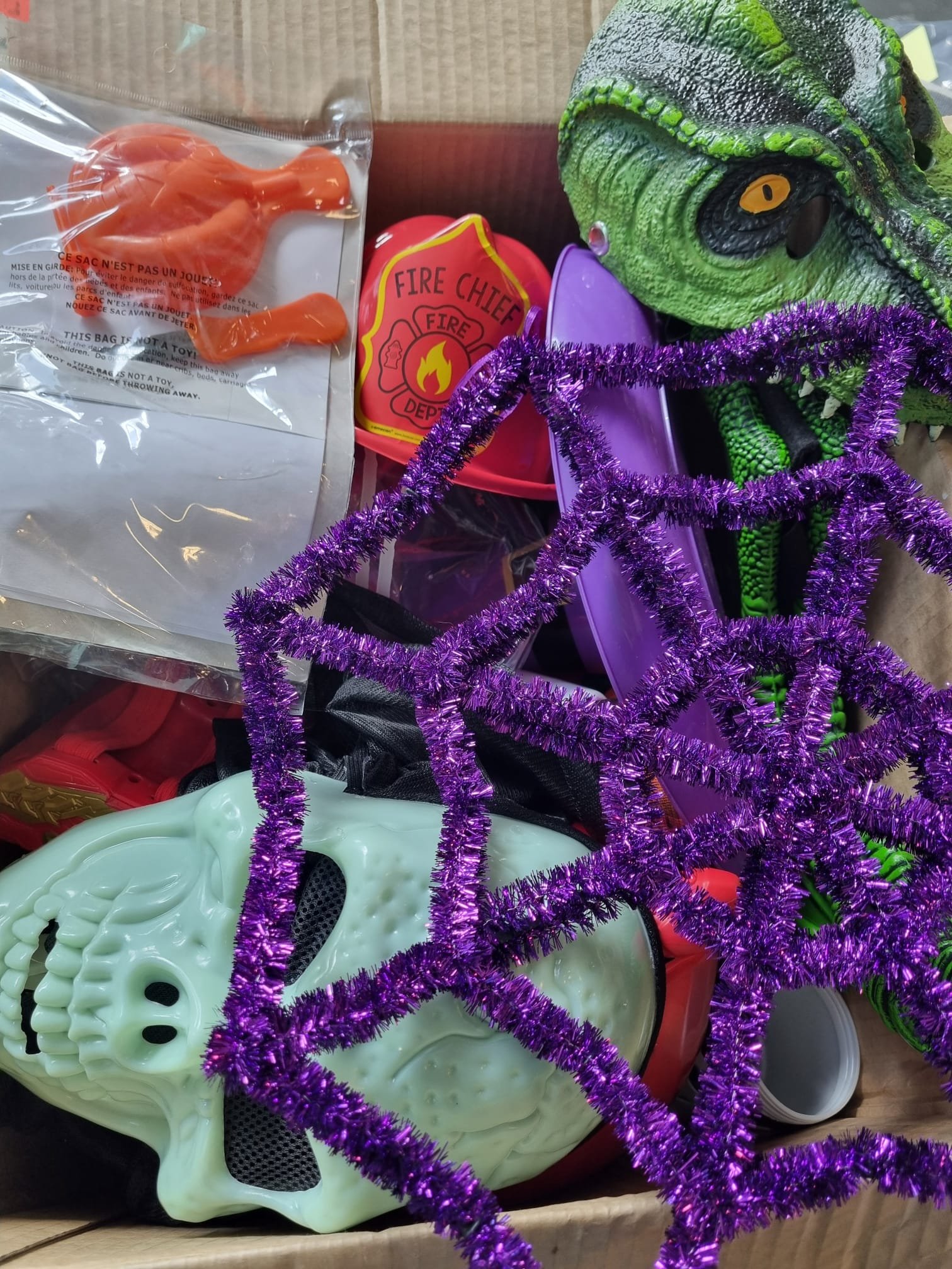 HALLOWEEN DECOR AND COSTUMES -149
