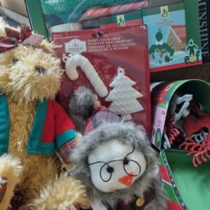 CHRISTMAS DECOR & DECORATIONS -153
