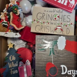 CHRISTMAS DECOR & DECORATIONS -154