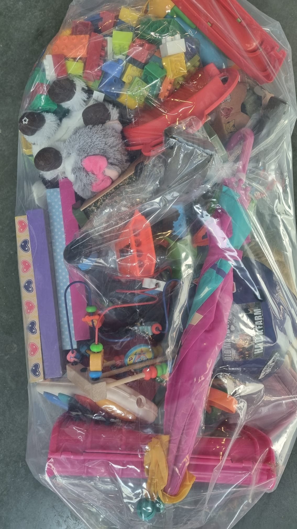 MIXED TOYS -202