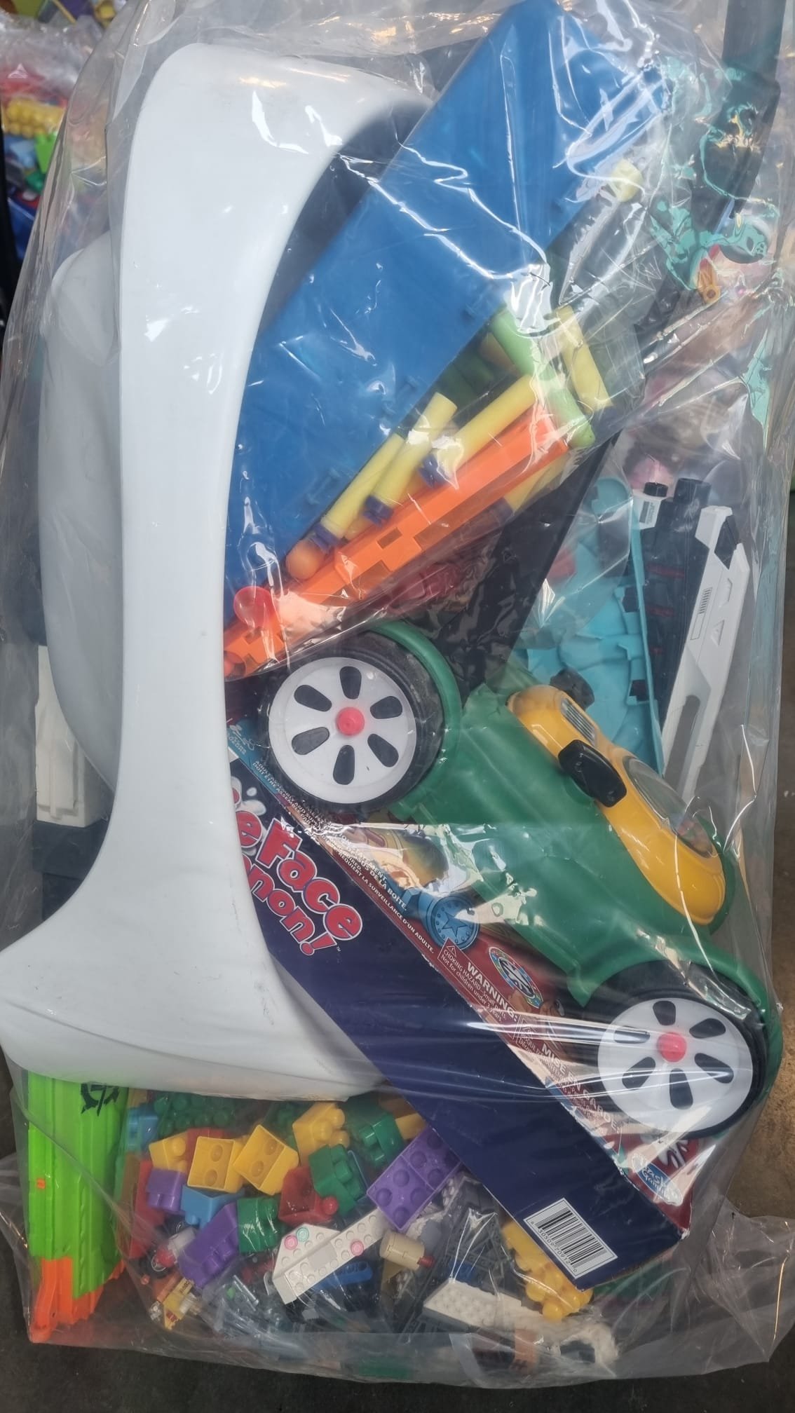 MIXED TOYS -214