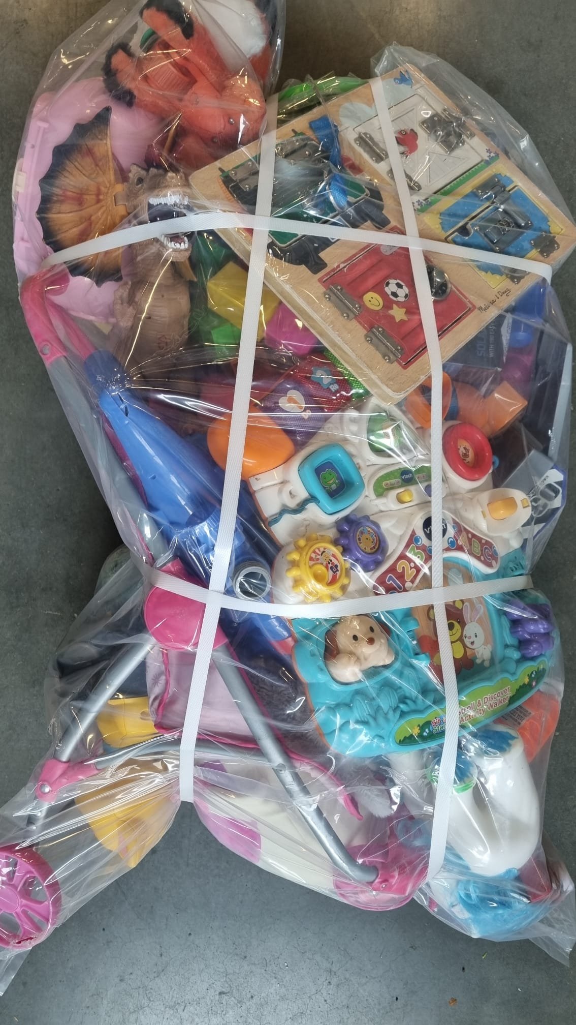 MIXED TOYS -444