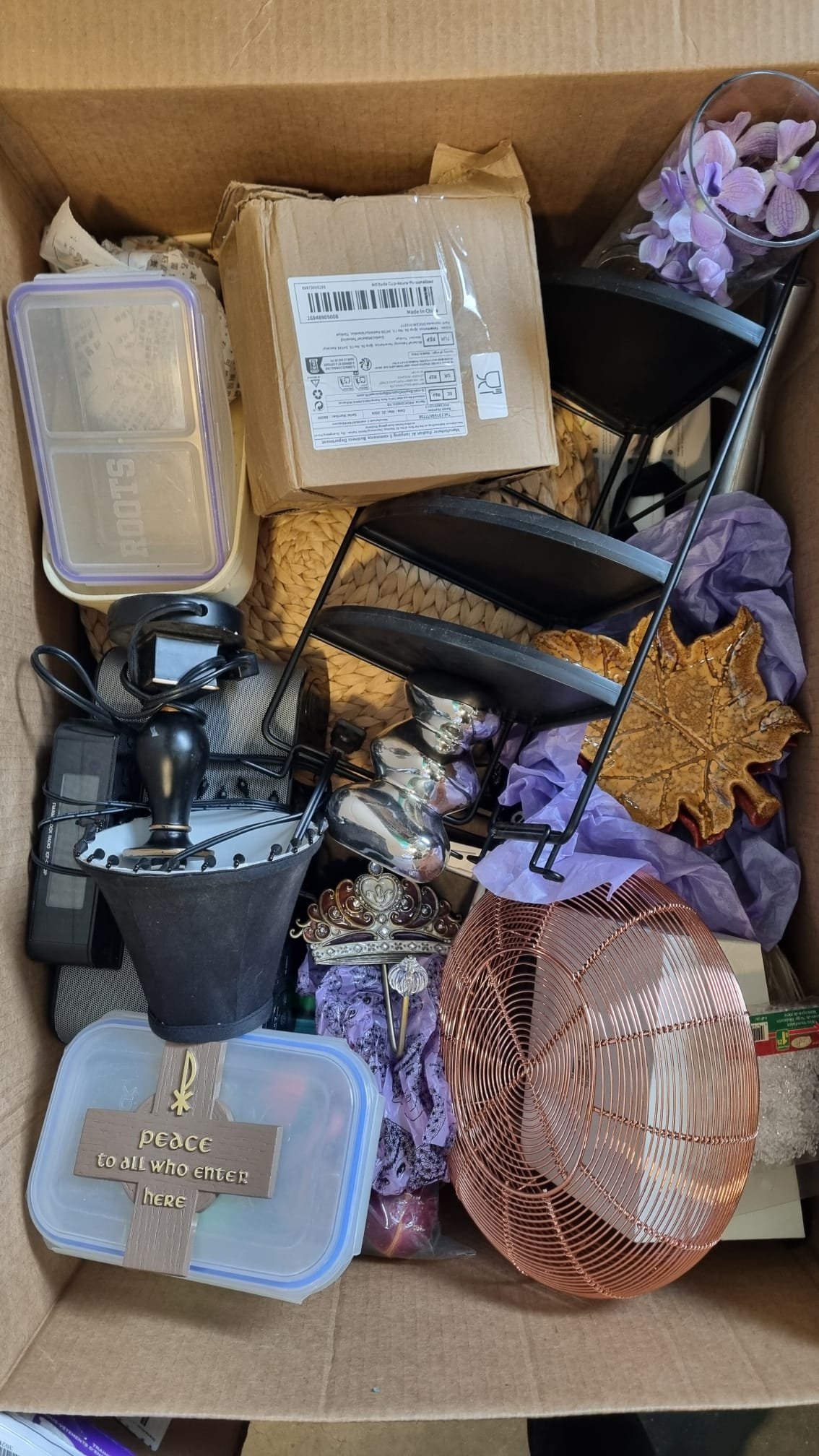 HOUSEHOLD ITEMS - 560