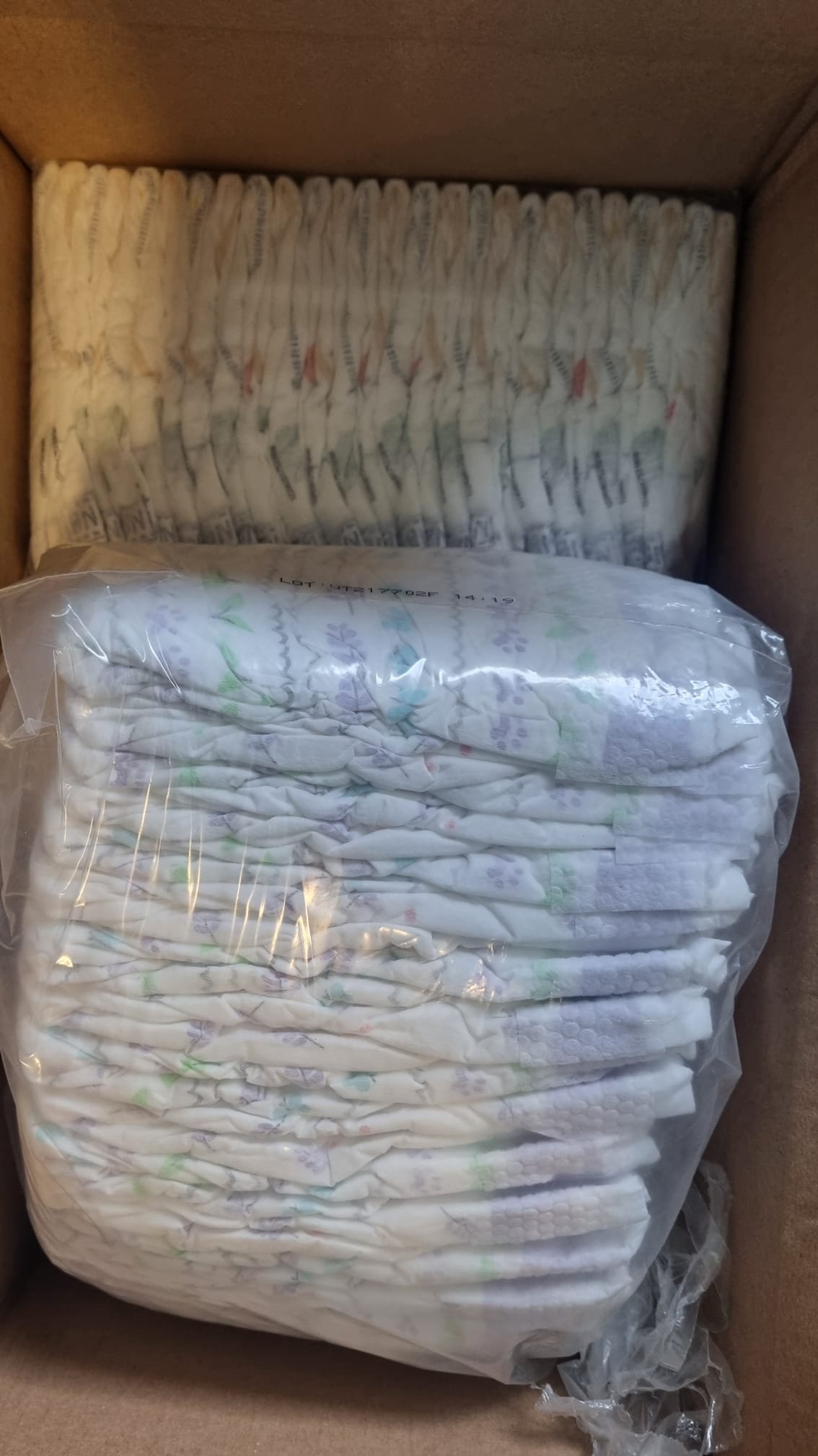 BABY DIAPERS - 686